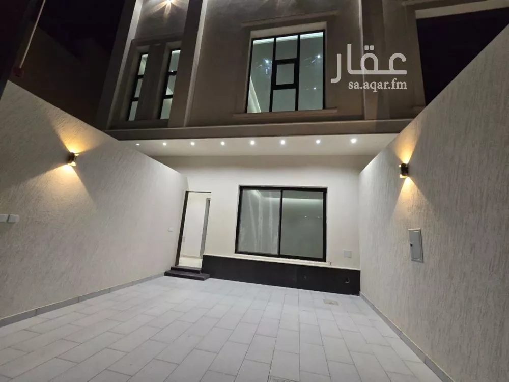 5 bedroom villa in Okaz 19