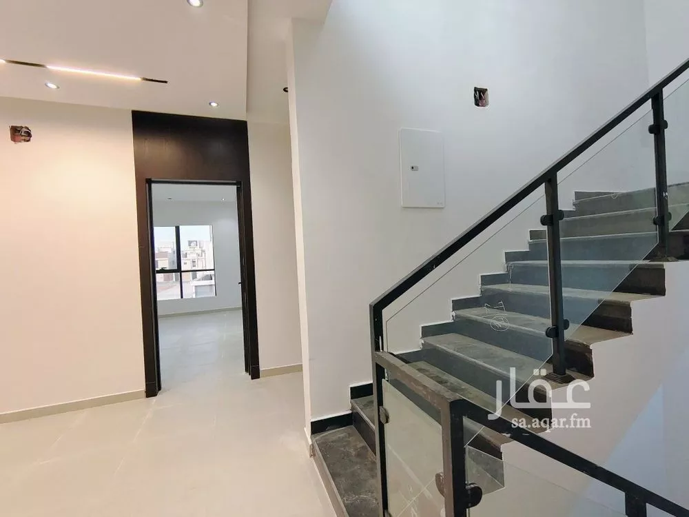 6 bedroom villa in Okaz 11