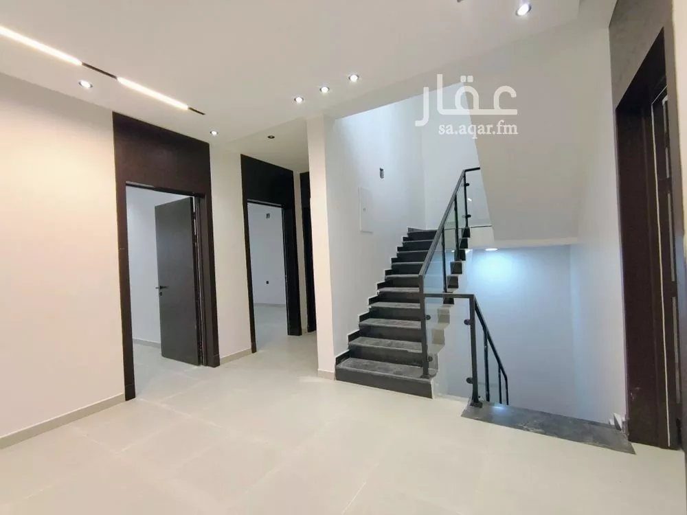 6 bedroom villa in Okaz 13