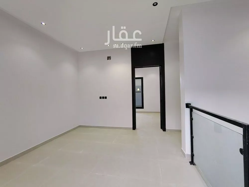 6 bedroom villa in Okaz 9