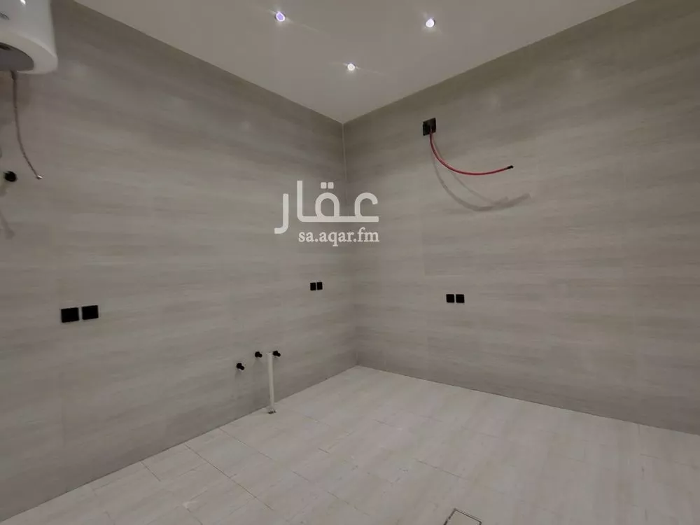 6 bedroom villa in Okaz 10
