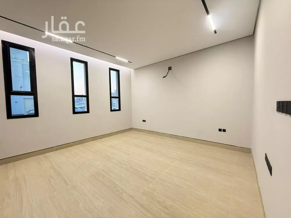 5 bedroom villa in Al Mahdiyyah 11