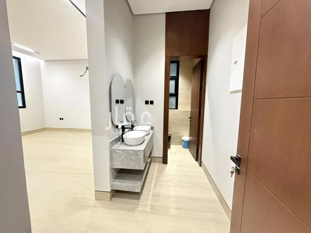 5 bedroom villa in Al Mahdiyyah 7