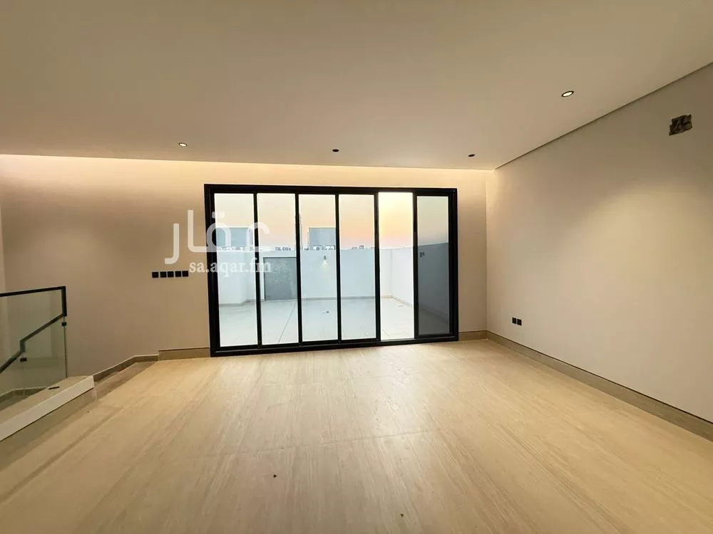 5 bedroom villa in Al Mahdiyyah 9