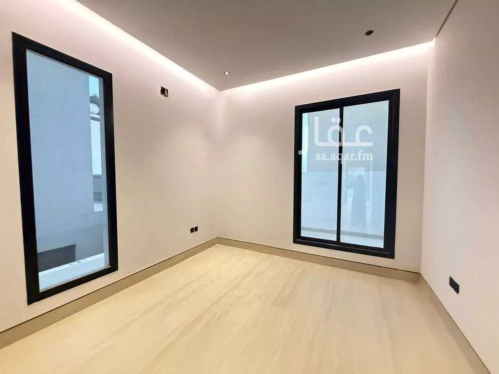 5 bedroom villa in Al Mahdiyyah 10