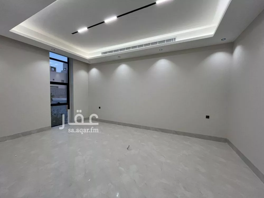 5 bedroom villa in Al Mahdiyyah 11