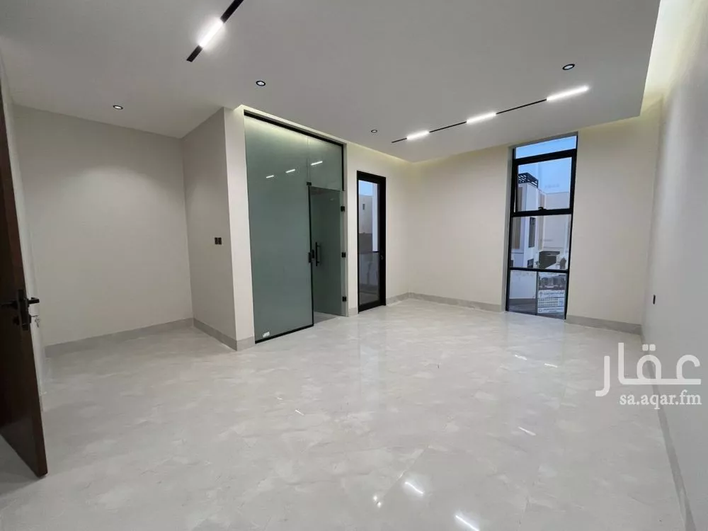 5 bedroom villa in Al Mahdiyyah 15