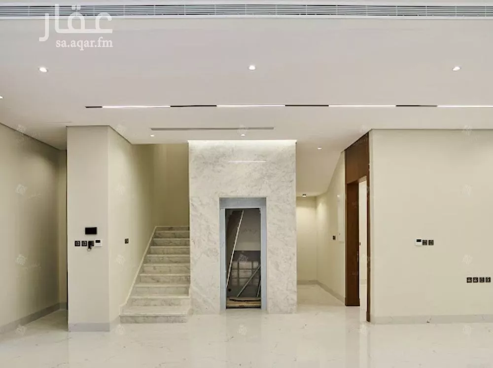 5 bedroom villa in Al Mahdiyyah 15