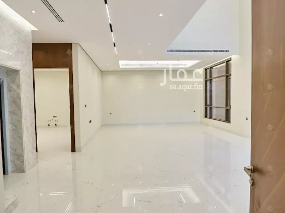 5 bedroom villa in Al Mahdiyyah 17