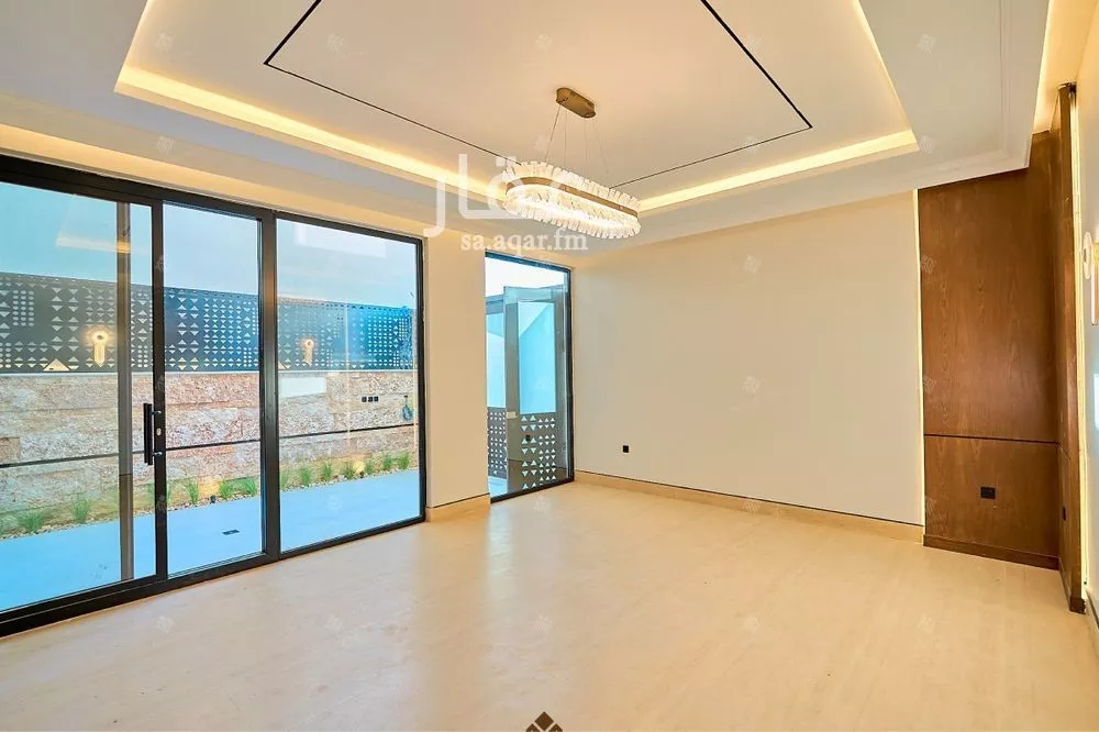 5 bedroom villa in Al Mahdiyyah 15