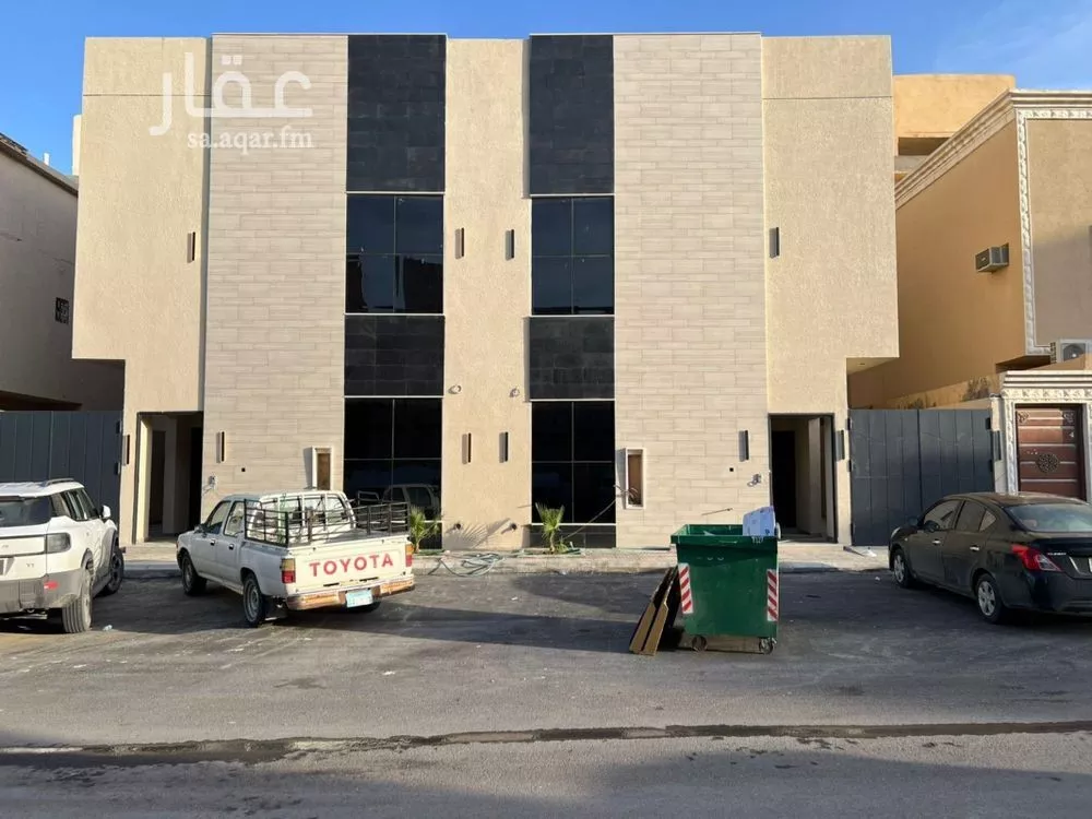 6 bedroom villa in Dhahrat Laban 3