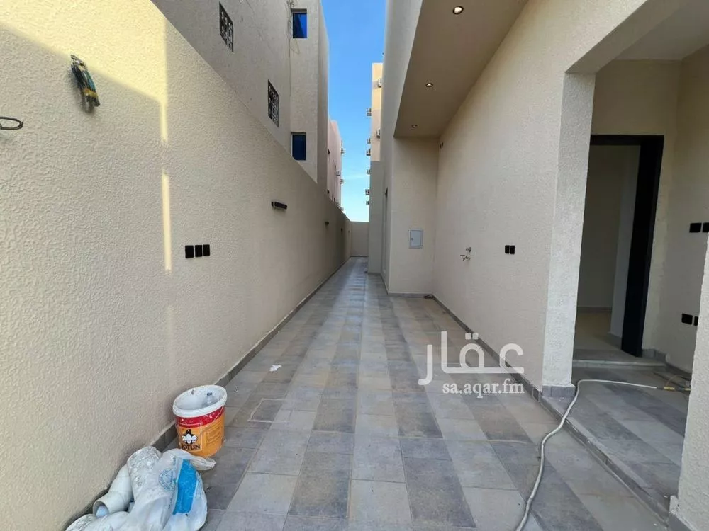 6 bedroom villa in Dhahrat Laban 4
