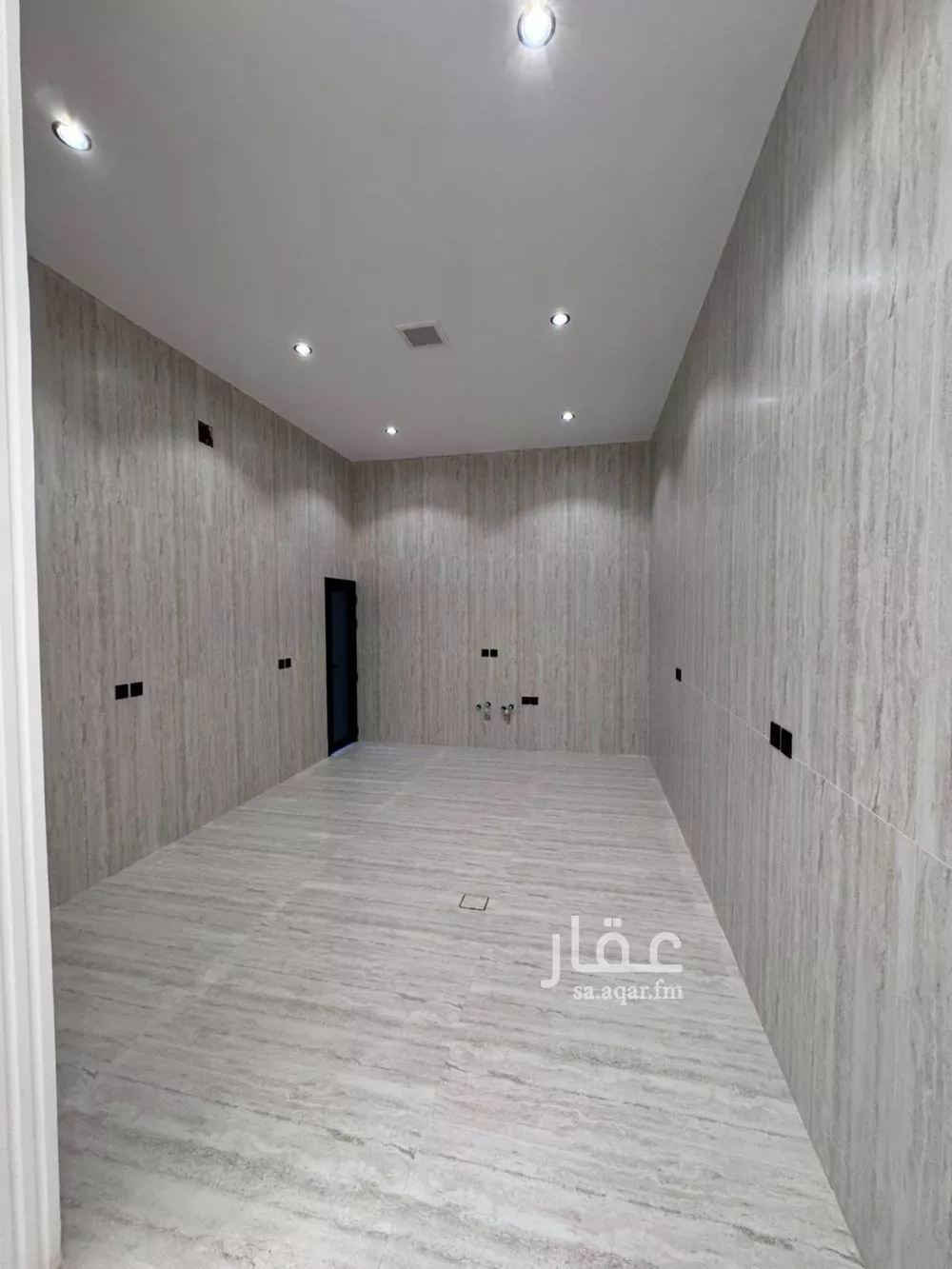 5 bedroom villa in Al Mahdiyyah 16