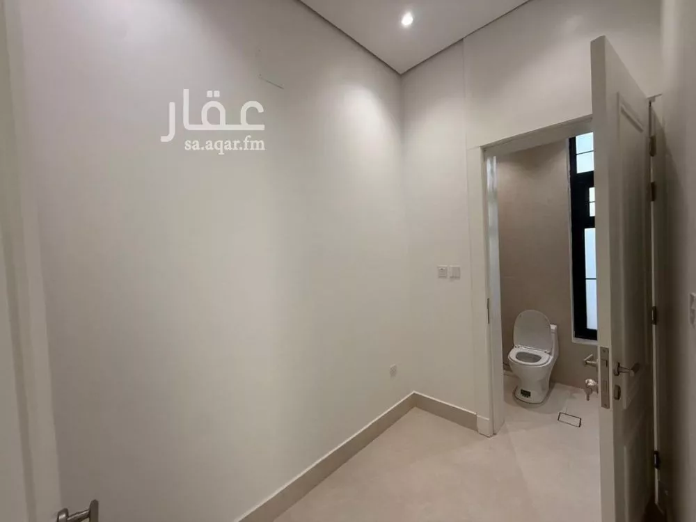 6 bedroom villa in Al Mahdiyyah 13