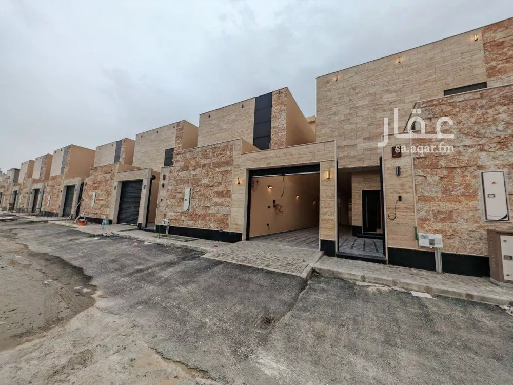 6 bedroom villa in Tuwaiq 4