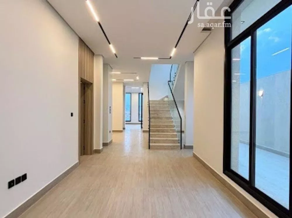 5 bedroom villa in Al Mahdiyyah 11
