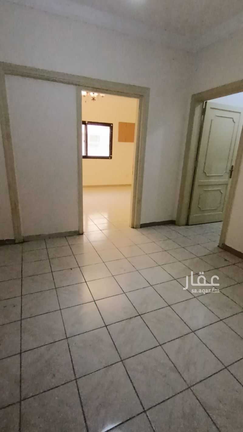 2 bedroom apartment in Al Aziziyah, Jeddah 10