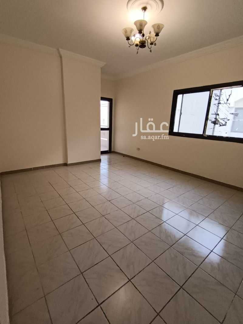 2 bedroom apartment in Al Aziziyah, Jeddah 2