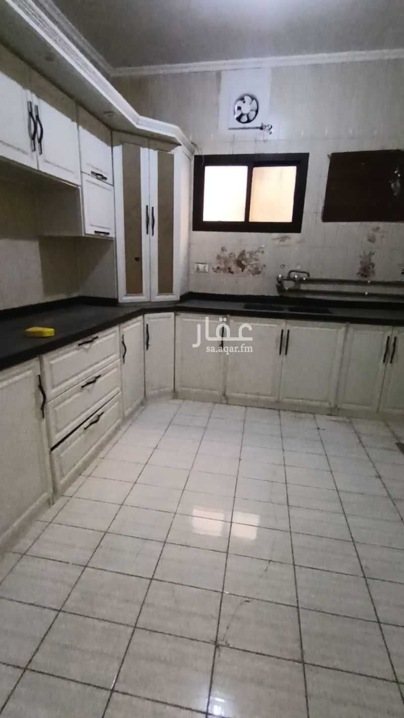 2 bedroom apartment in Al Aziziyah, Jeddah 8