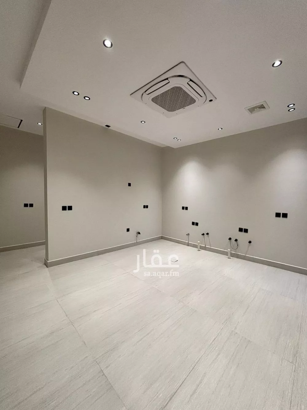 5 bedroom villa in Al Mahdiyyah 10