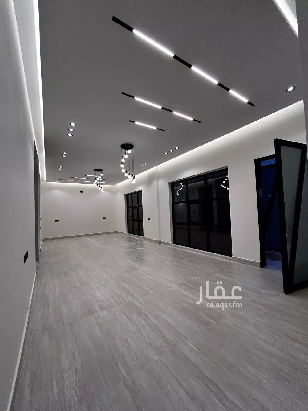 5 bedroom villa in Al Mahdiyyah 2