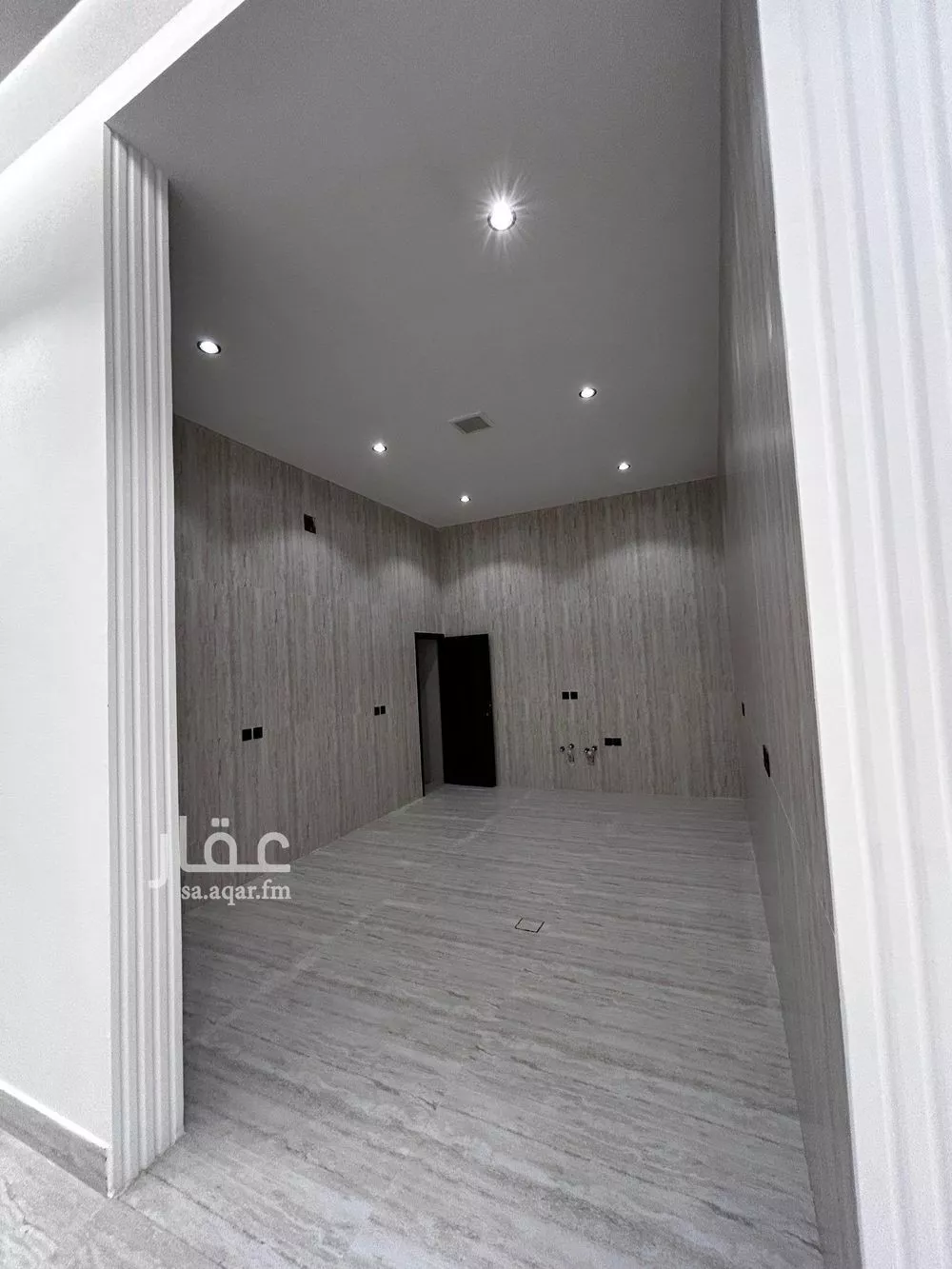 5 bedroom villa in Al Mahdiyyah 8