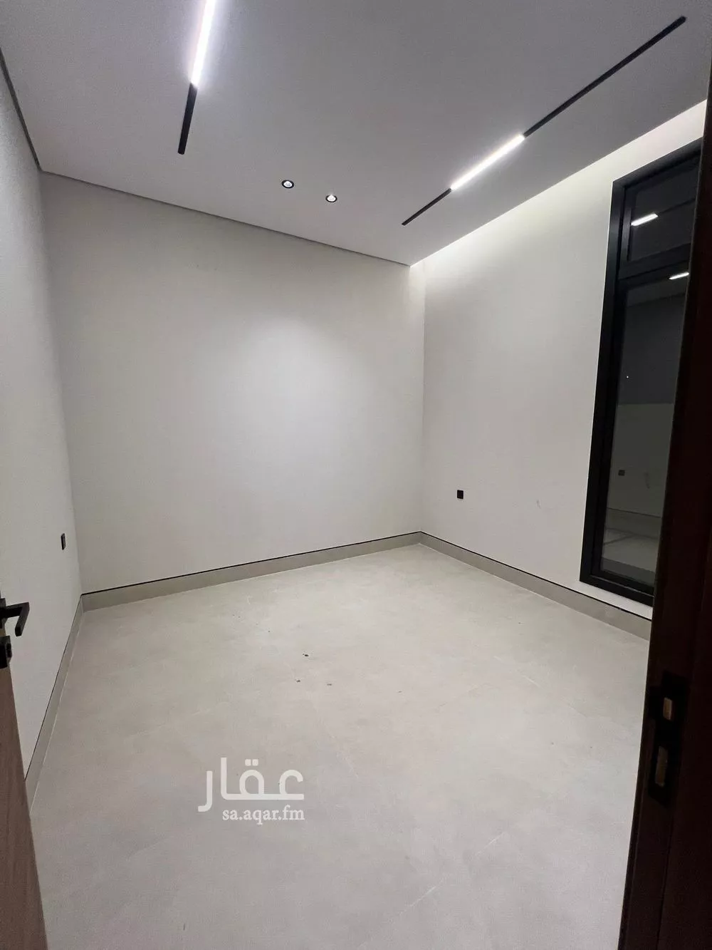 فيلا 6 غرف في المهدية 12