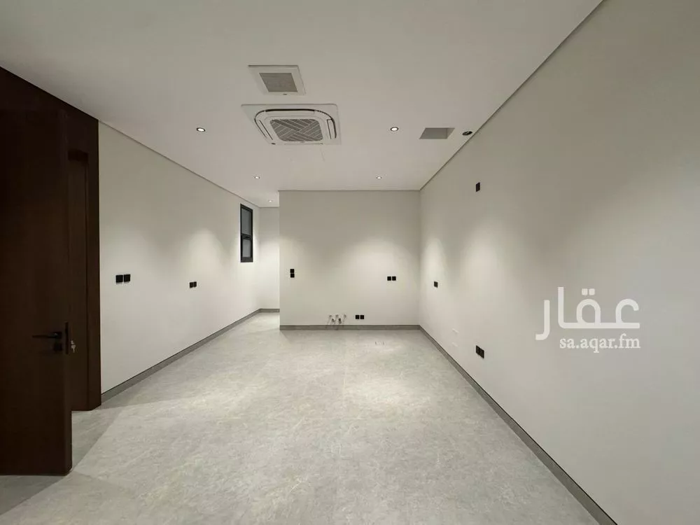 فيلا 5 غرف في النرجس 15