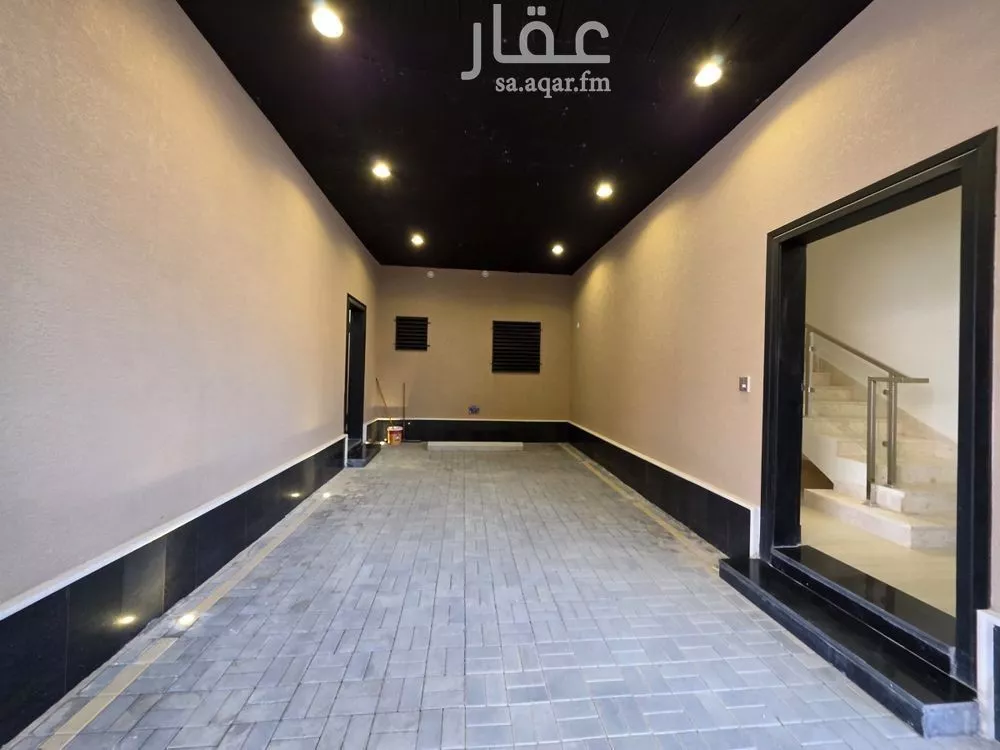 6 bedroom villa in Dhahrat Laban 2
