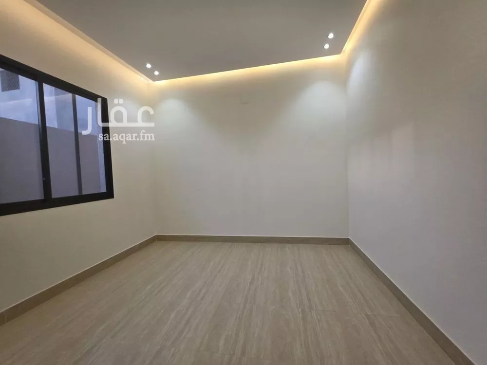 6 bedroom villa in Dhahrat Laban 11