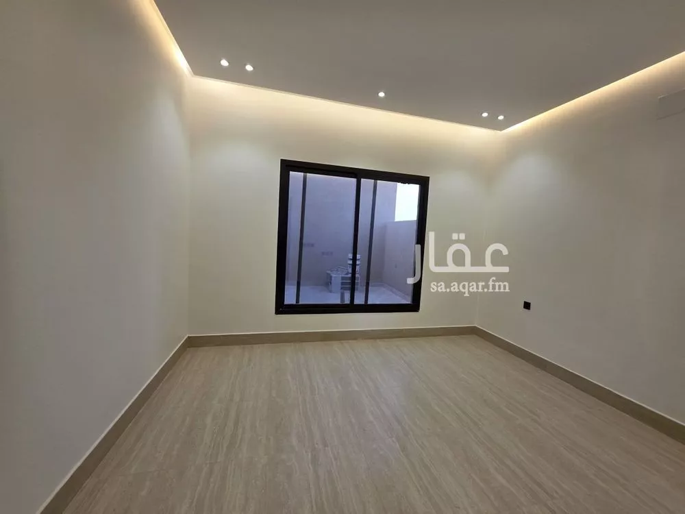 6 bedroom villa in Dhahrat Laban 12