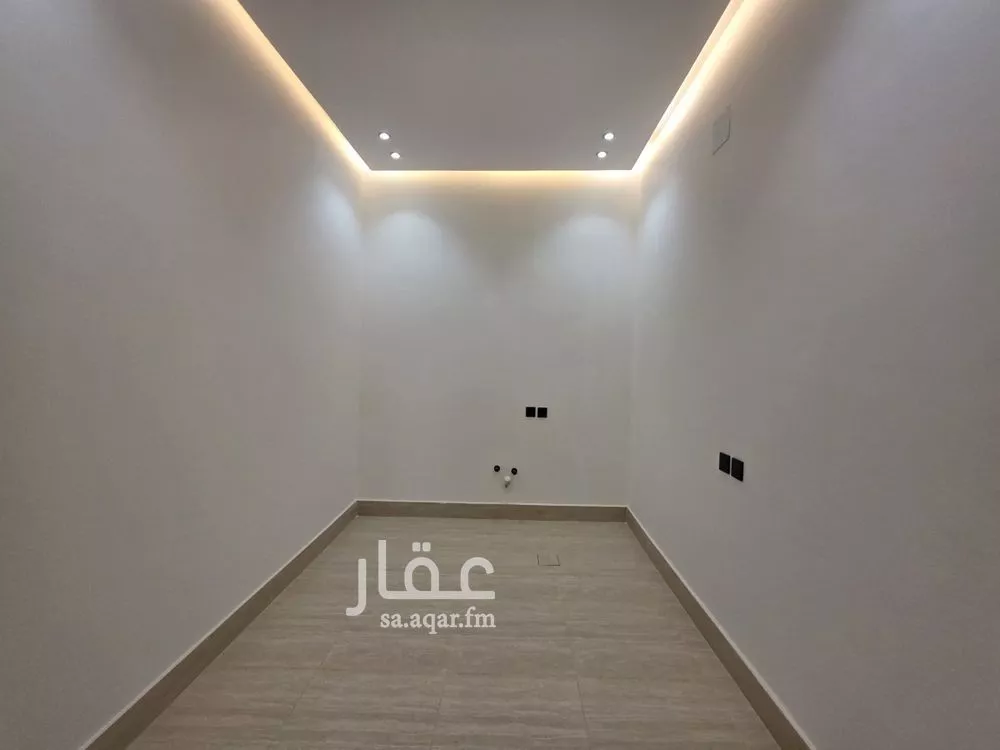 6 bedroom villa in Dhahrat Laban 6