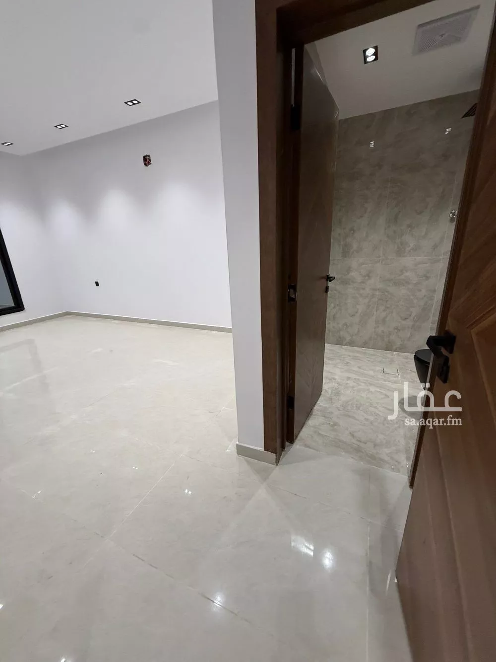 5 bedroom villa in Tuwaiq 16