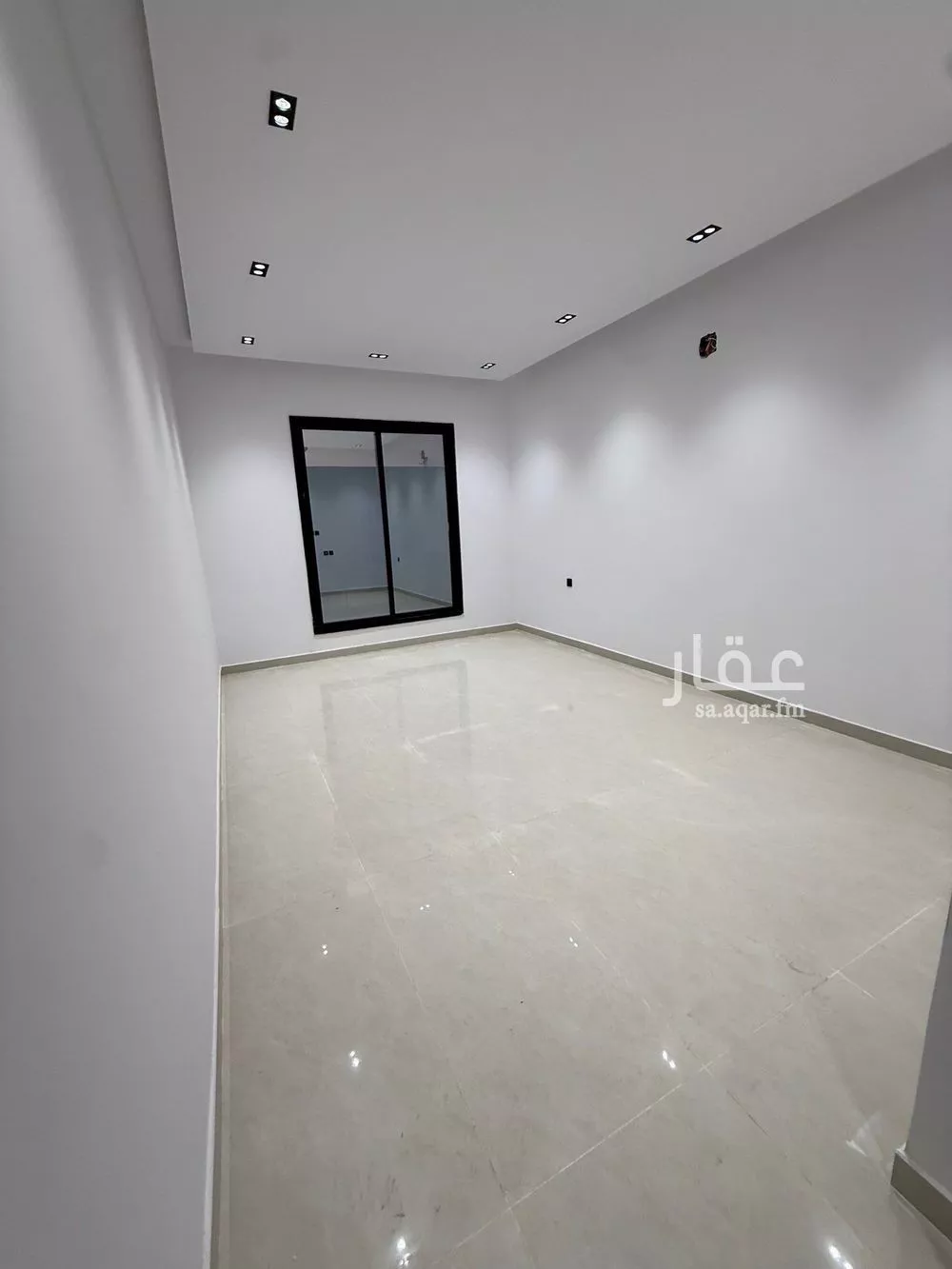 5 bedroom villa in Tuwaiq 18