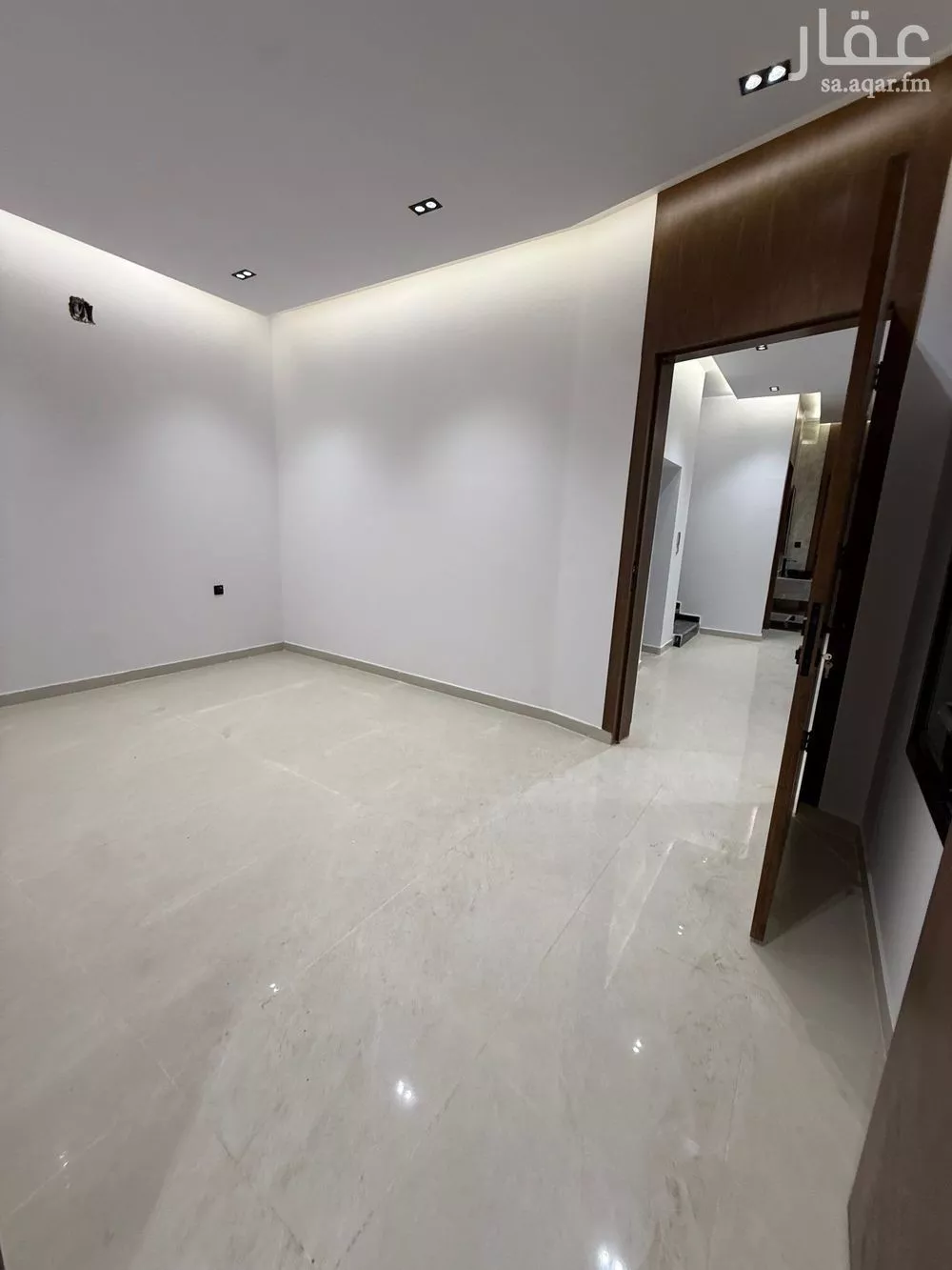 5 bedroom villa in Tuwaiq 4