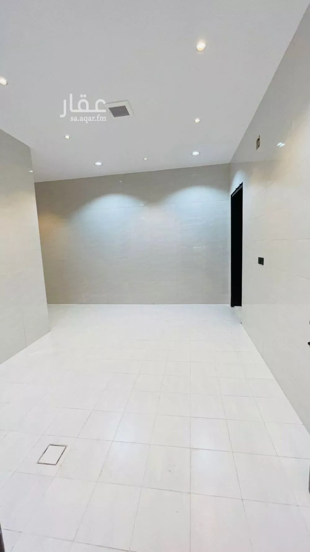 5 bedroom villa in Al Uraija Al Gharbiyah 5