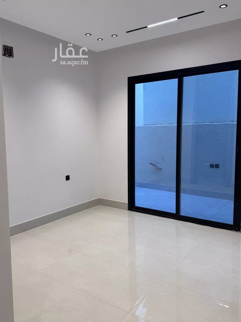 فيلا 4 غرف في المهدية 11