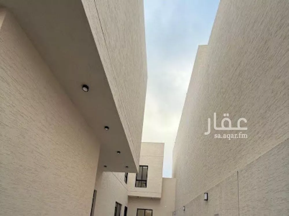 6 bedroom villa in Al Mahdiyyah 4