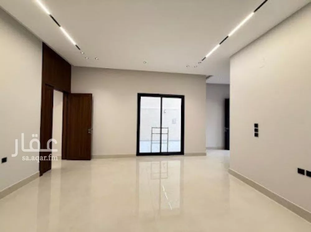 6 bedroom villa in Al Mahdiyyah 8