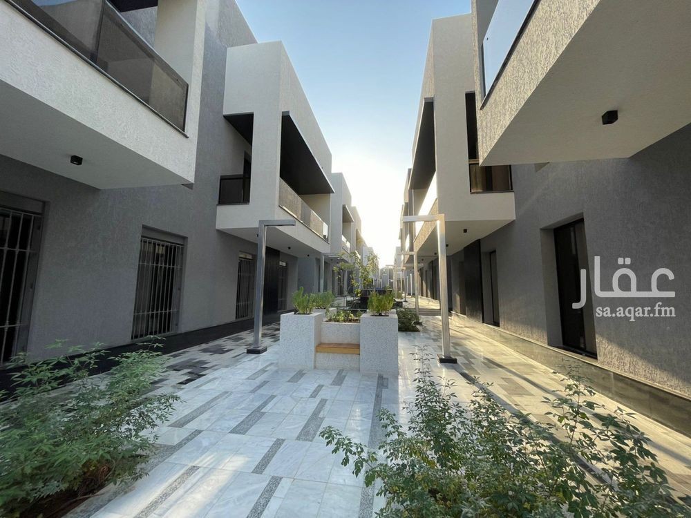 4 bedroom apartment in Al Aridh, Riyadh 3