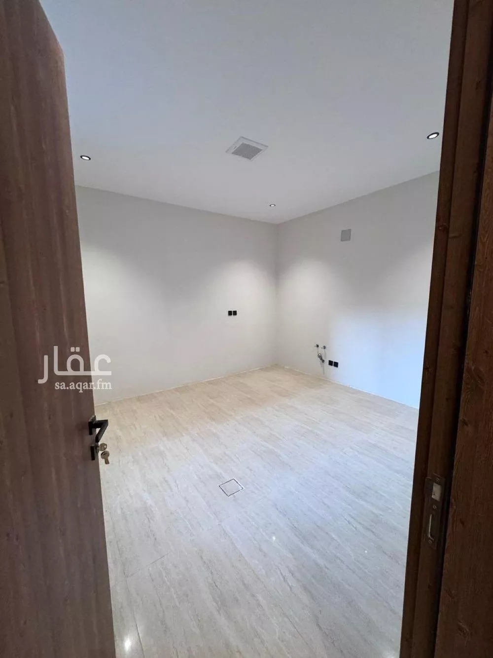 فيلا 5 غرف في المهدية 7