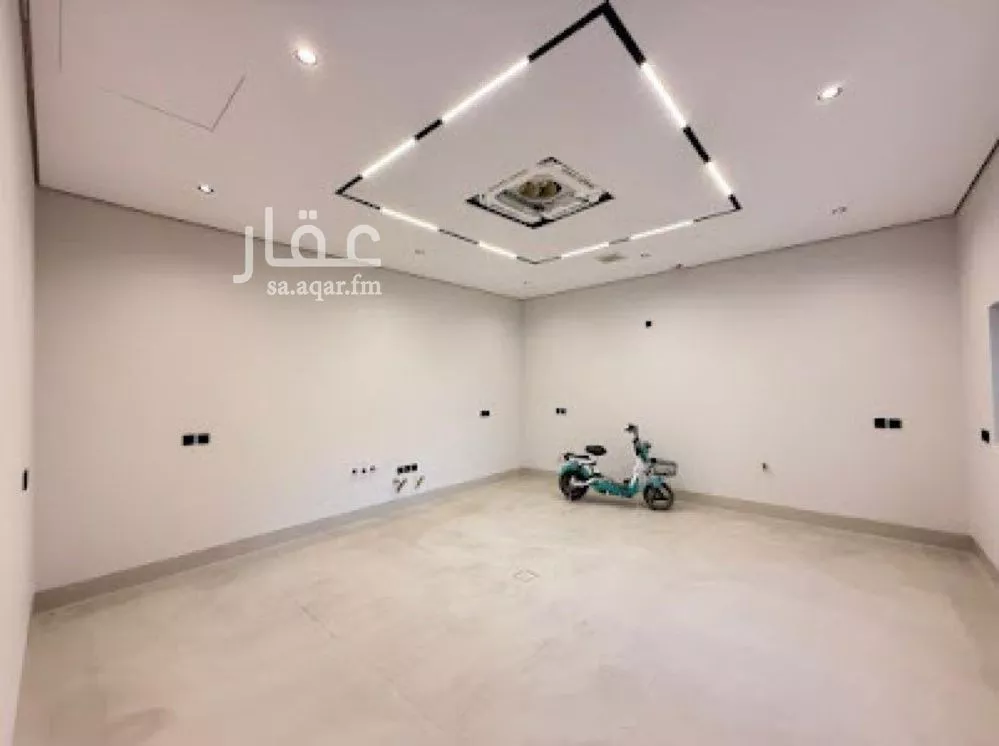 6 bedroom villa in Al Mahdiyyah 11