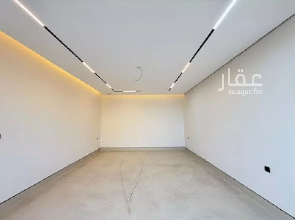 6 bedroom villa in Al Mahdiyyah 3