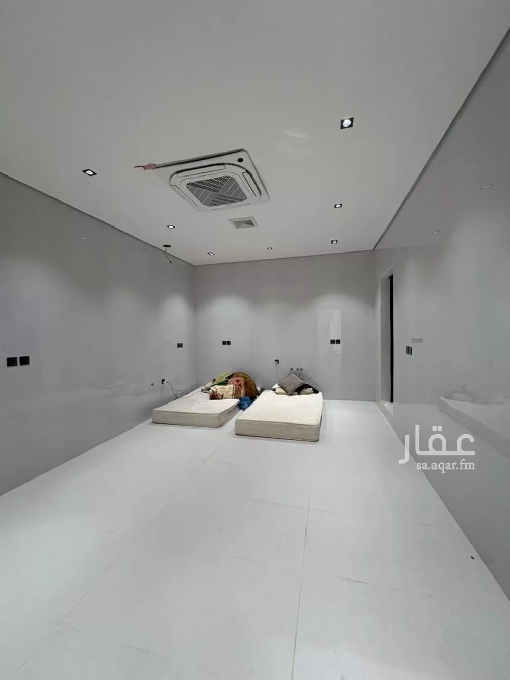 فيلا 6 غرف في المهدية 16
