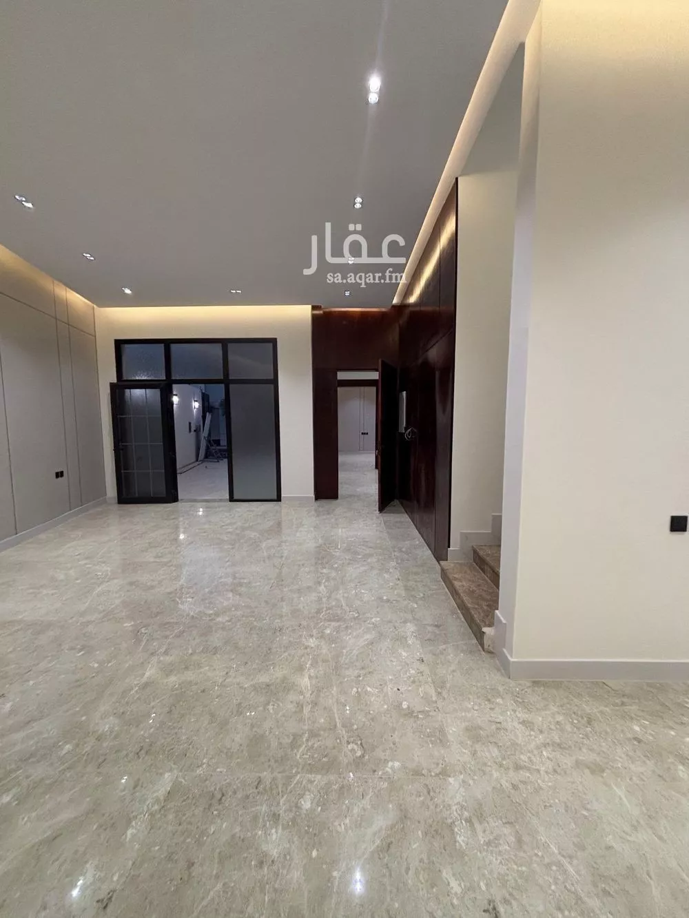 5 bedroom villa in Al Mahdiyyah 3
