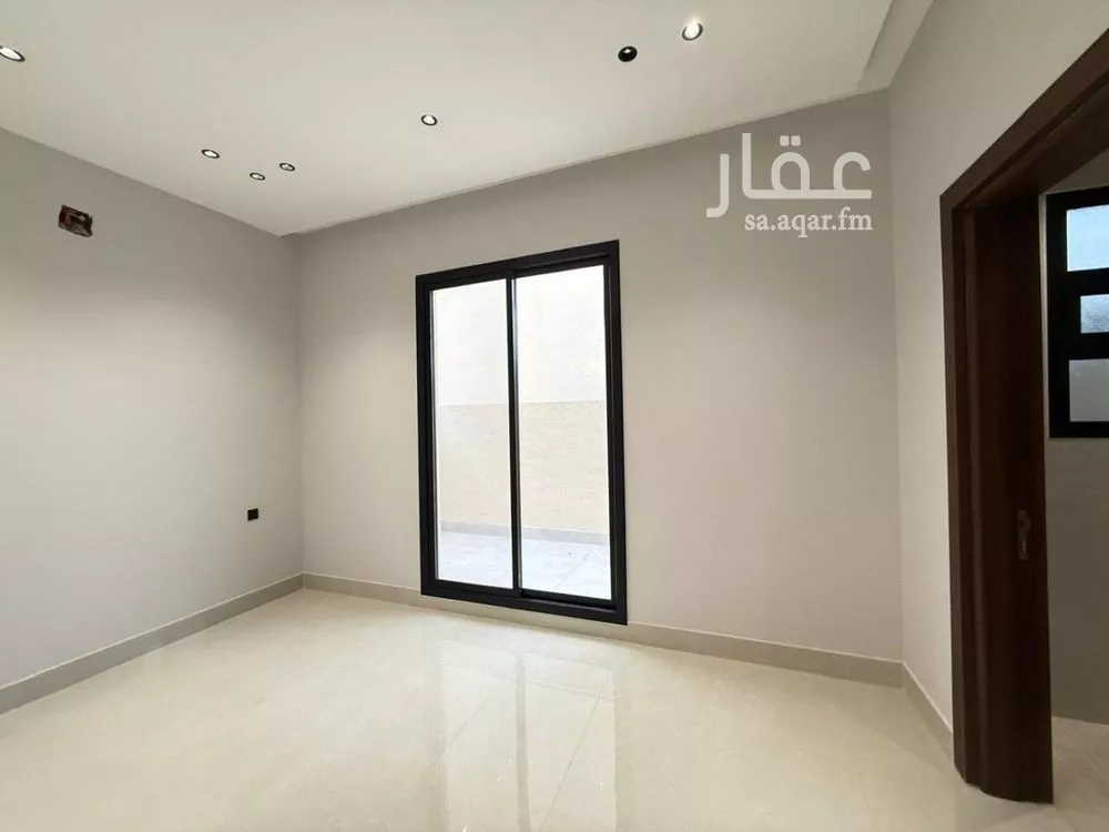 6 bedroom villa in Al Mahdiyyah 11