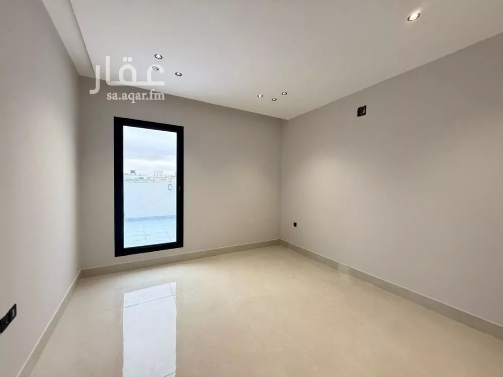 6 bedroom villa in Al Mahdiyyah 25