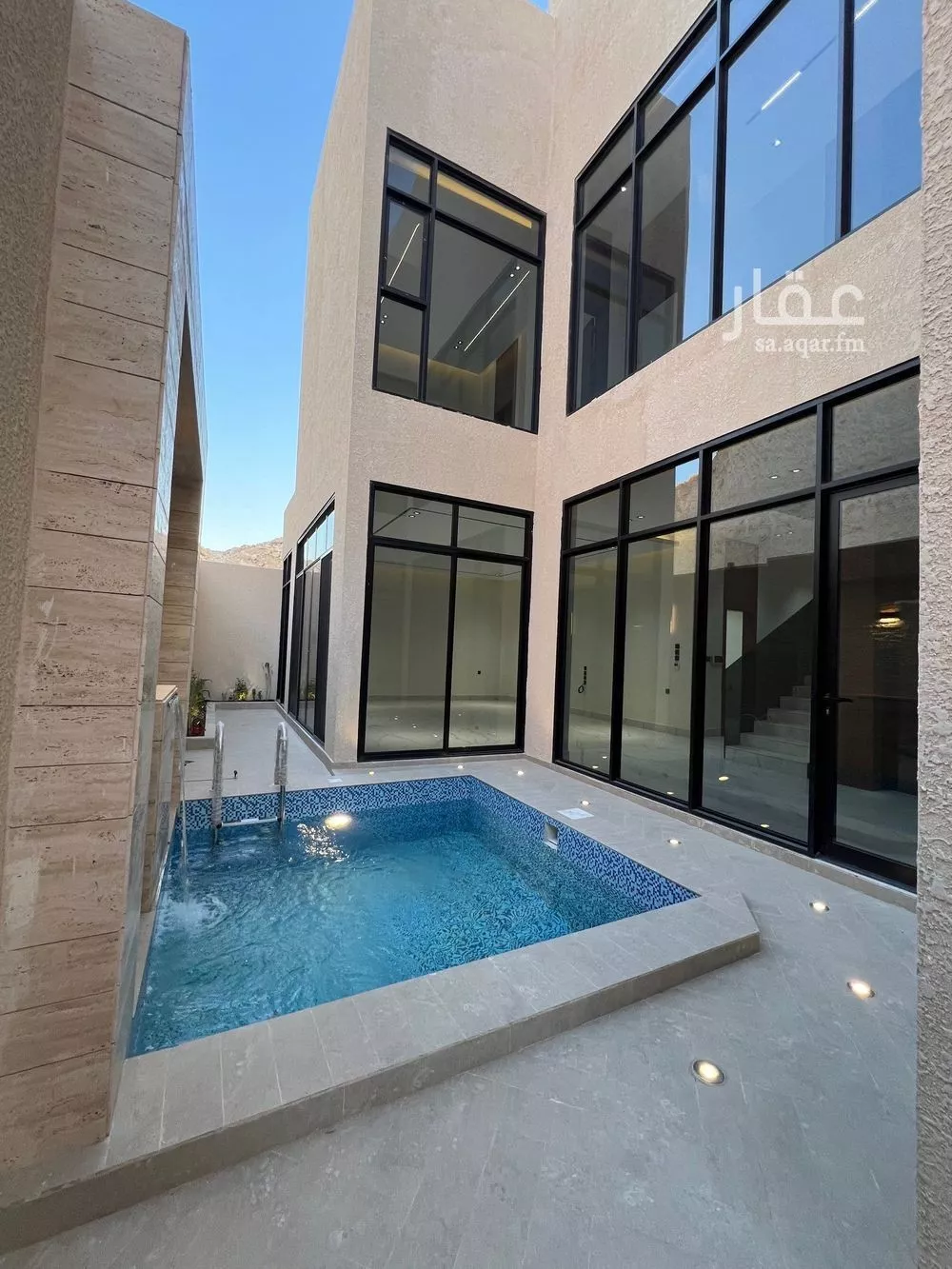 6 bedroom villa in Al Narjis 7