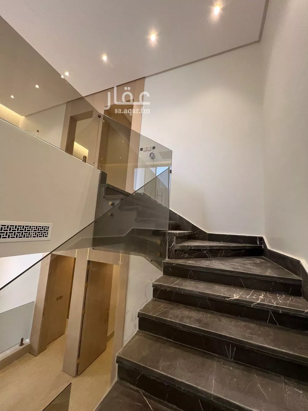6 bedroom villa in Al Narjis 23