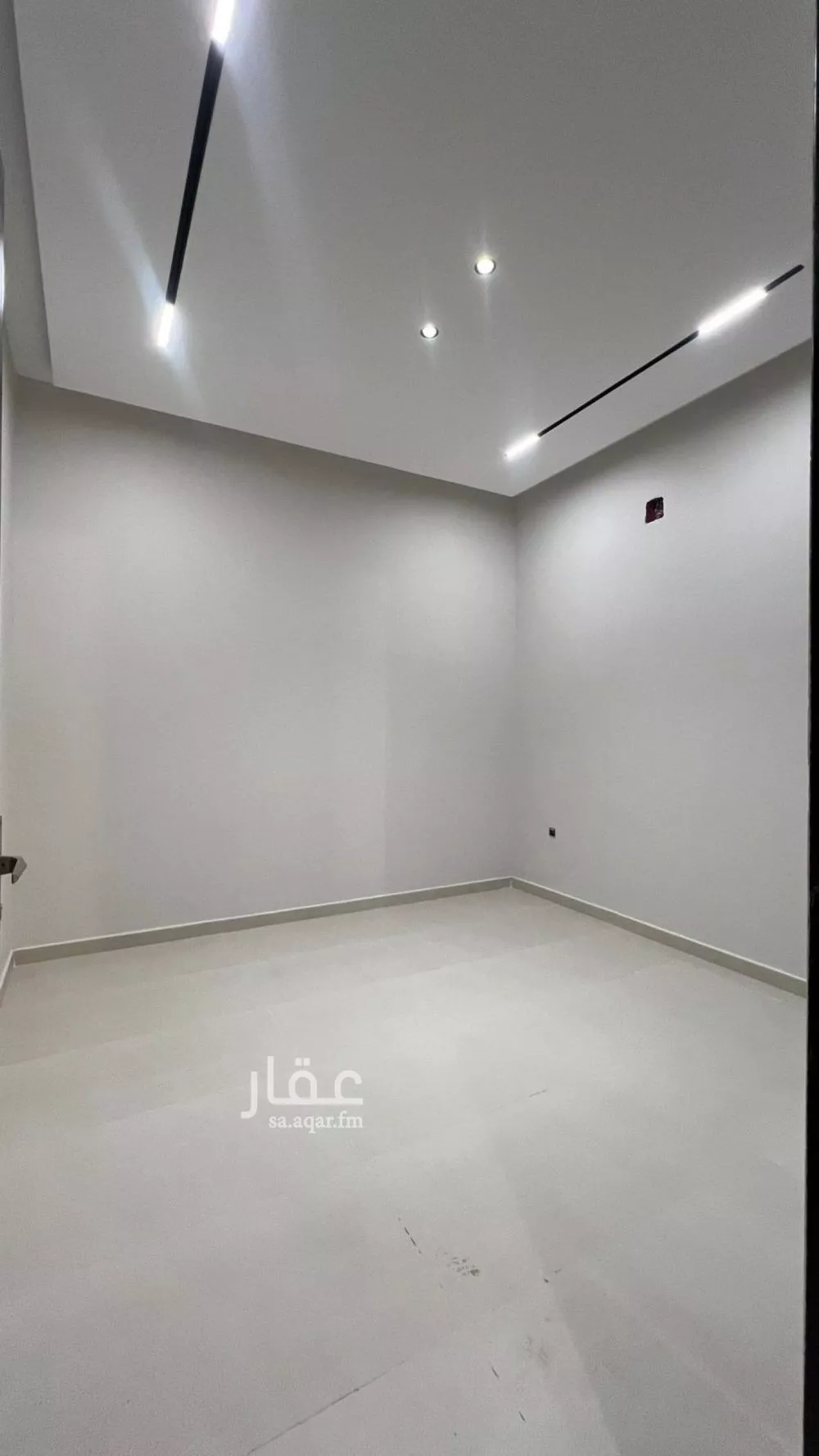 فيلا 4 غرف في نمار 8